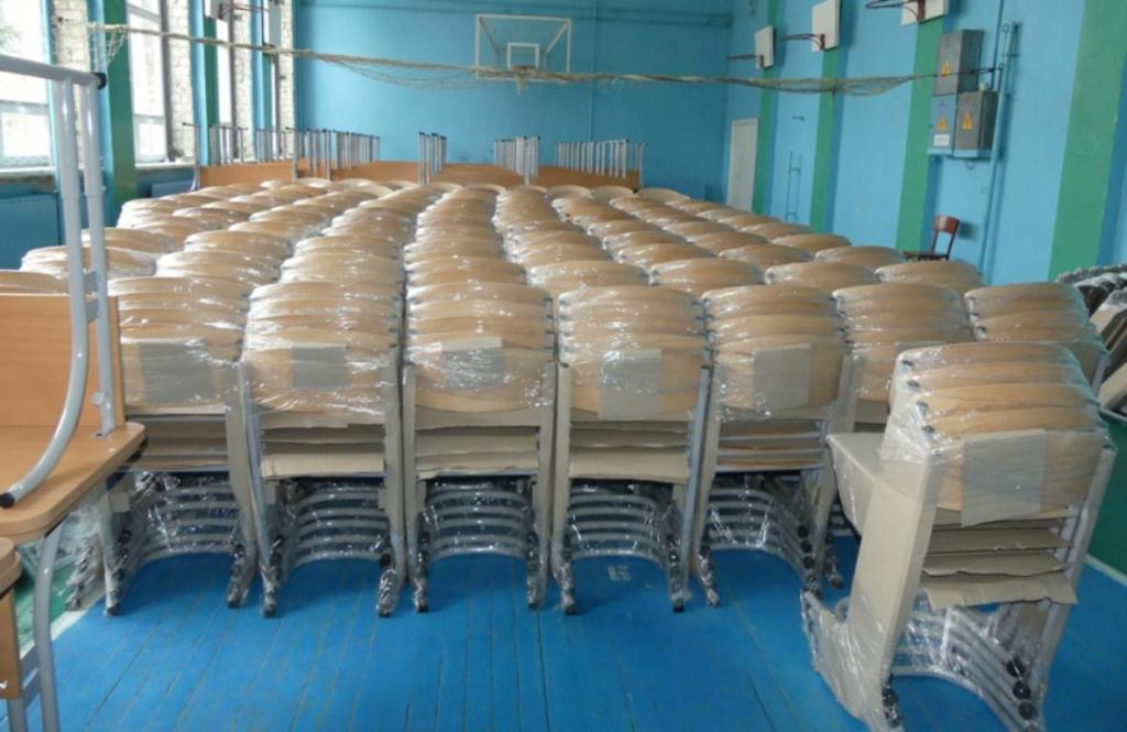 Shkoly obladnany novimy meblyami